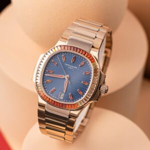 Patek Philippe Nautilus Ref No 7118/001